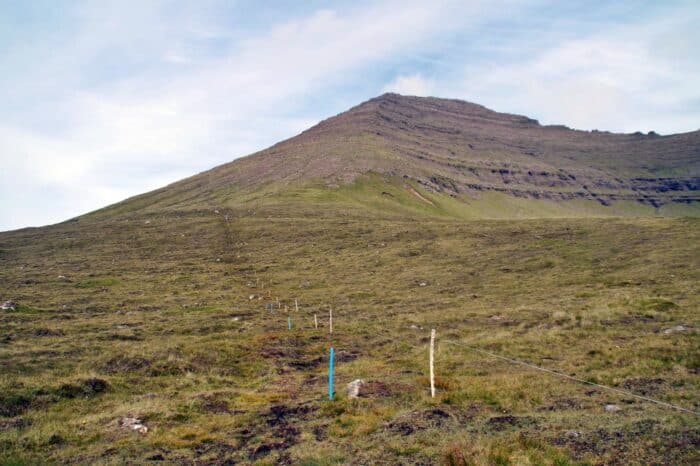 Hiking route to Mount Villingadalsfjall