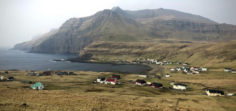 Fámjin