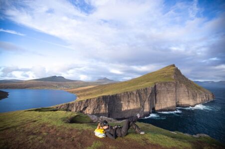 Lady lying at Trælanípa