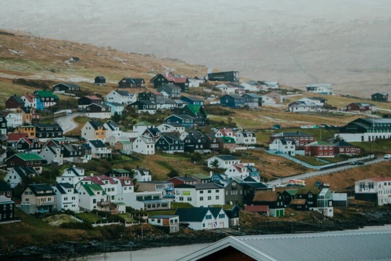 Miðvágur village