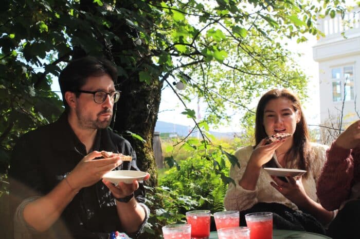 People eating outside in Tórshavn
