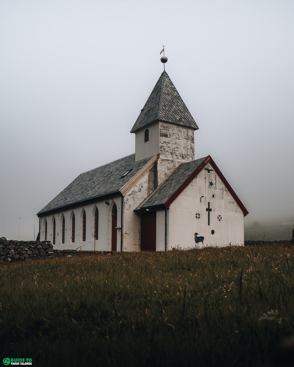 Viðareiði church