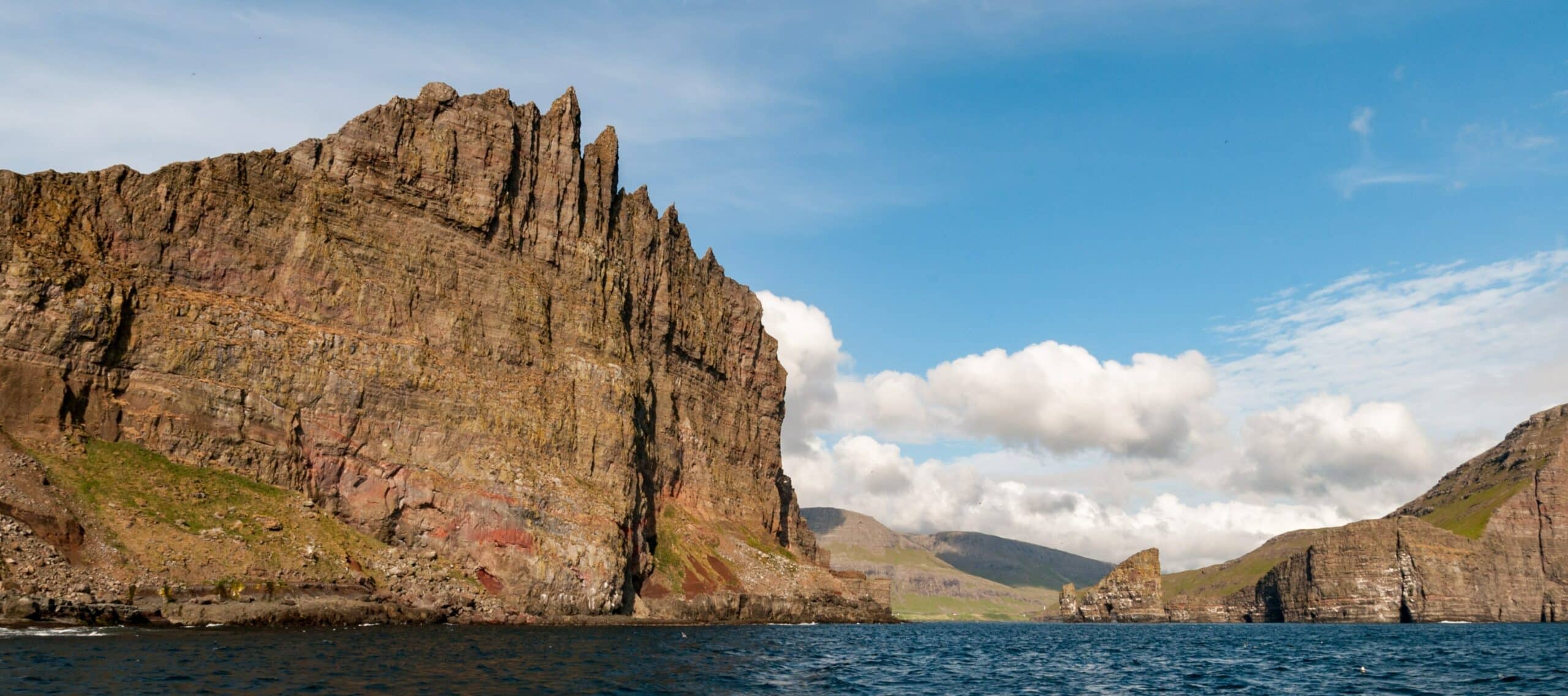 vestmanna-bird-cliffs-guide-to-faroe-islands