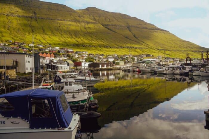 Boat marina in Fuglafjørður
