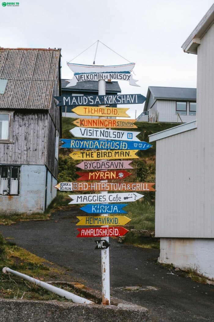 Signs in Nólsoy