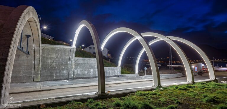 Tunnel portal
