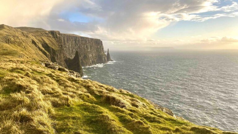 Líraberg Cliff