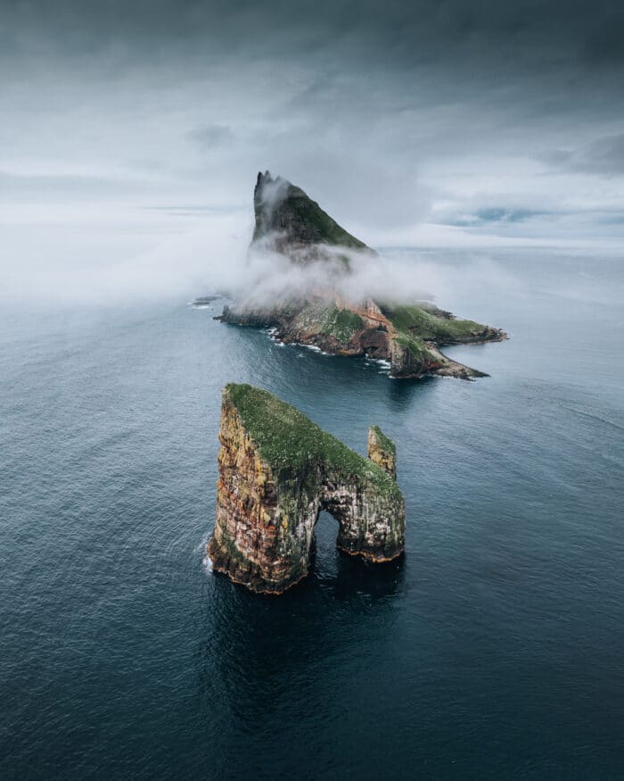 Drangarnir Sea Arch & Tindhólmur Islet